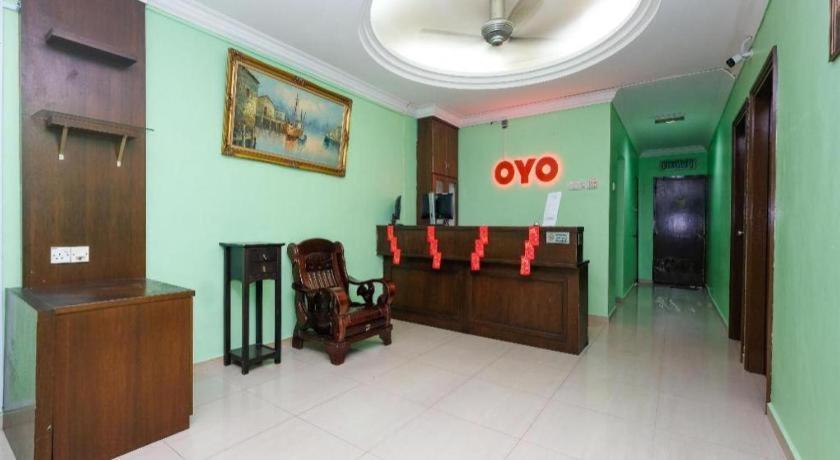 Oyo 89759 Gold Jerantut Hotel Экстерьер фото